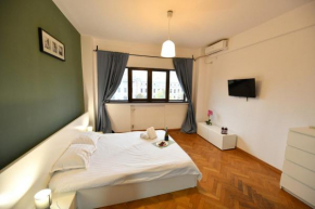 Great View, 2 bdr ap in Center Very close to old town